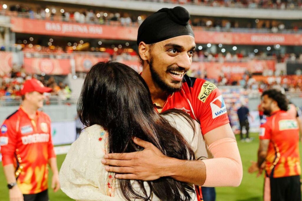 Watch: Arshdeep Singh’s Priceless Reaction to Hug from Preity Zinta