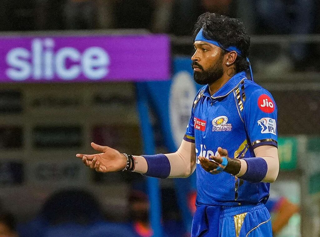 Watch: Hardik Pandya’s Stump Mic Outburst at Wankhede Spectator Goes Viral